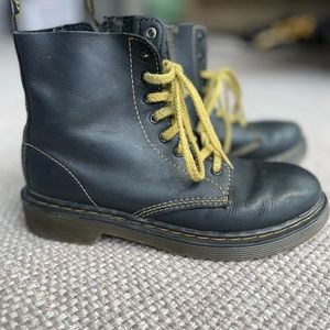 Dr. Martens Boots youth 3 Pascal 1460